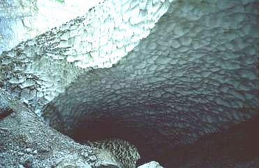 Il nevaio alla base dellS70